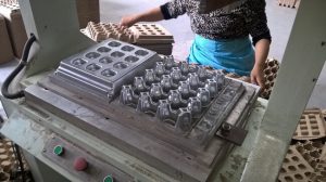 paper-molding-hot-press